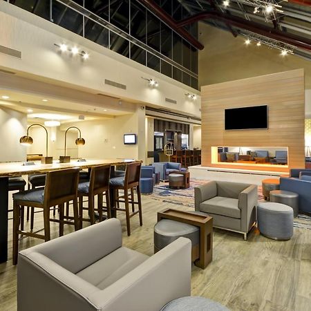 Crowne Plaza Tulsa Hotel Southern Hills Esterno foto