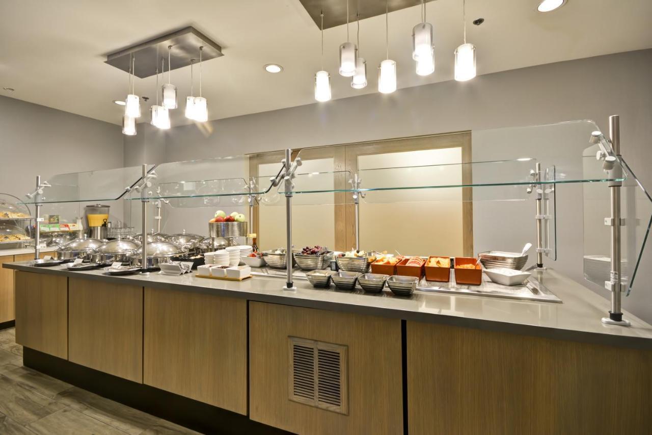 Crowne Plaza Tulsa Hotel Southern Hills Esterno foto