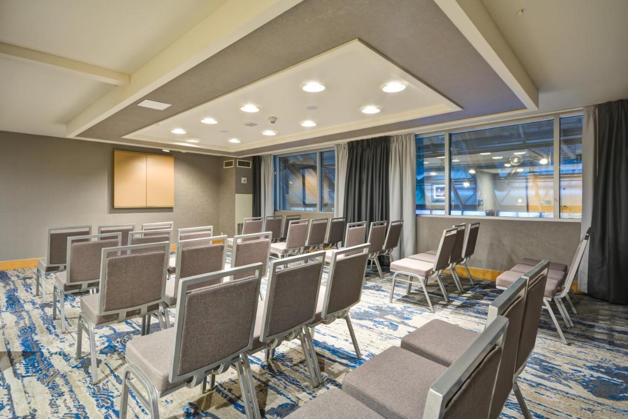 Crowne Plaza Tulsa Hotel Southern Hills Esterno foto